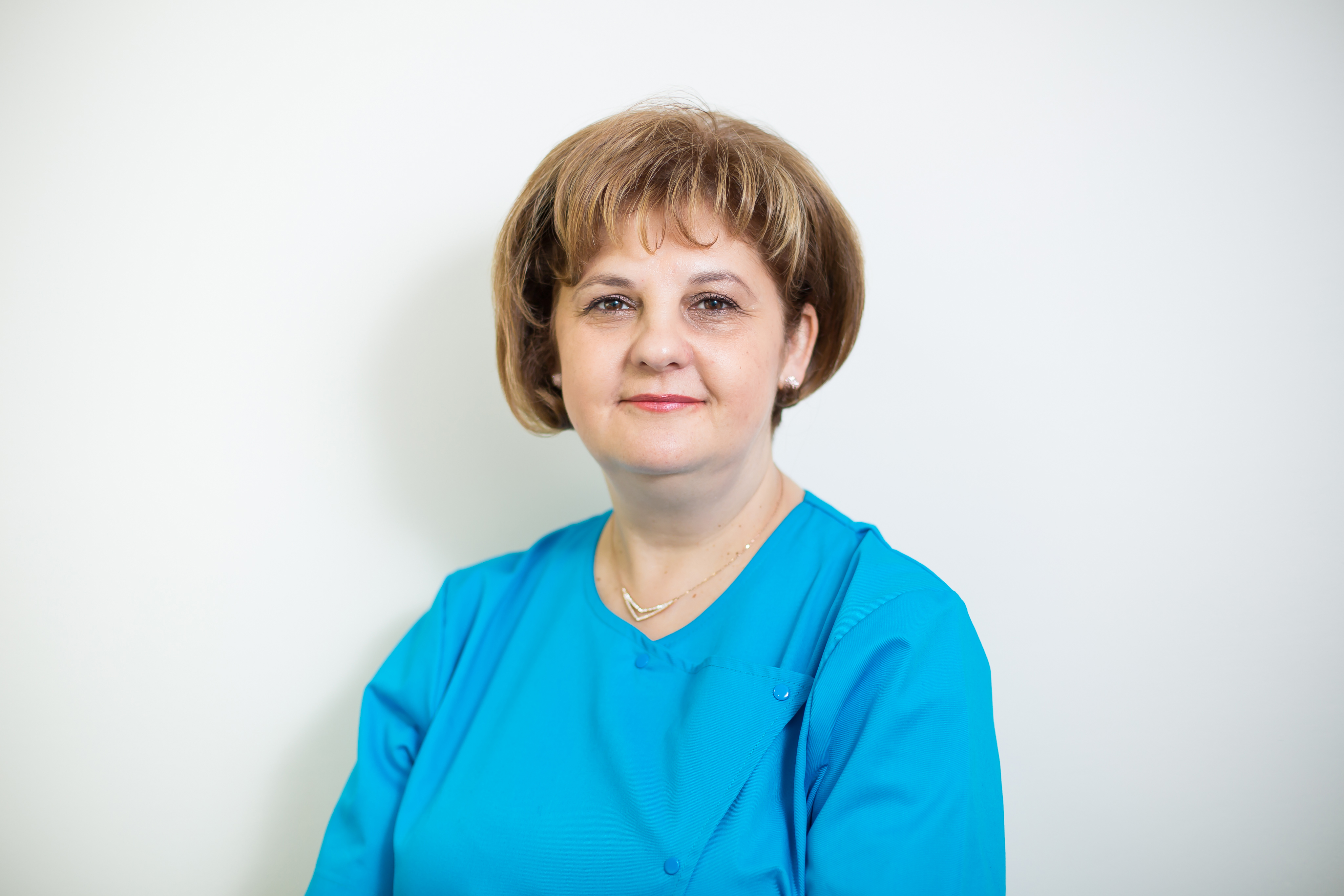 Nicoleta Cruceanu - Fondatorul DentiService